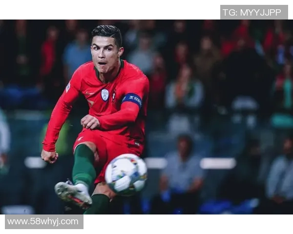 史上四大足球巨星的辉煌足迹与不朽传奇分析